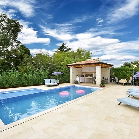Apartments House Anna For Max 13 Persons In Porec, Pet Friendly Eksteriør billede