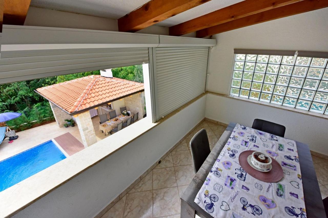 Apartments House Anna For Max 13 Persons In Porec, Pet Friendly Eksteriør billede